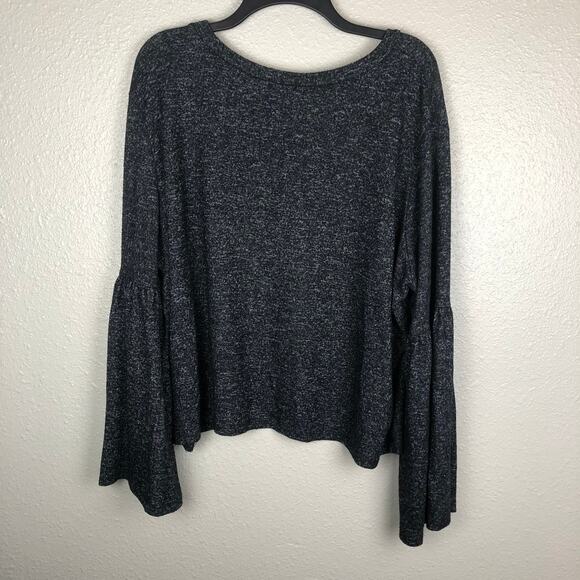 Rue21 Gray Long Flared Flounce Sleeve Soft Scoop Neck Top Shirt Plus Size - Picture 5 of 5